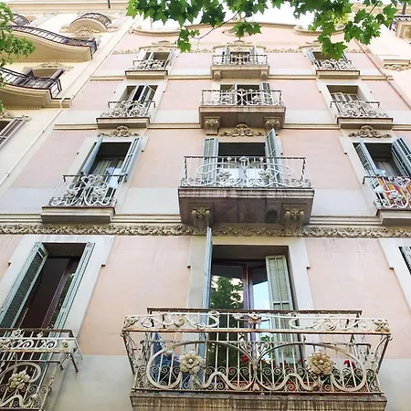 Apartahotel Numa Roca Barcelona