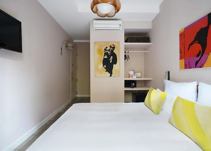 Ξενοδοχείο με διαμερίσματα Numa Roca 4*